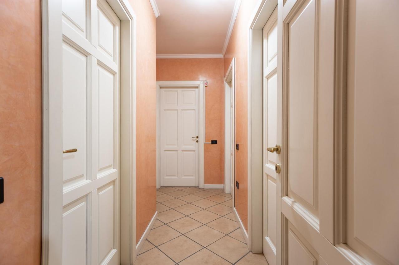 White House Apartman Lainate Kültér fotó