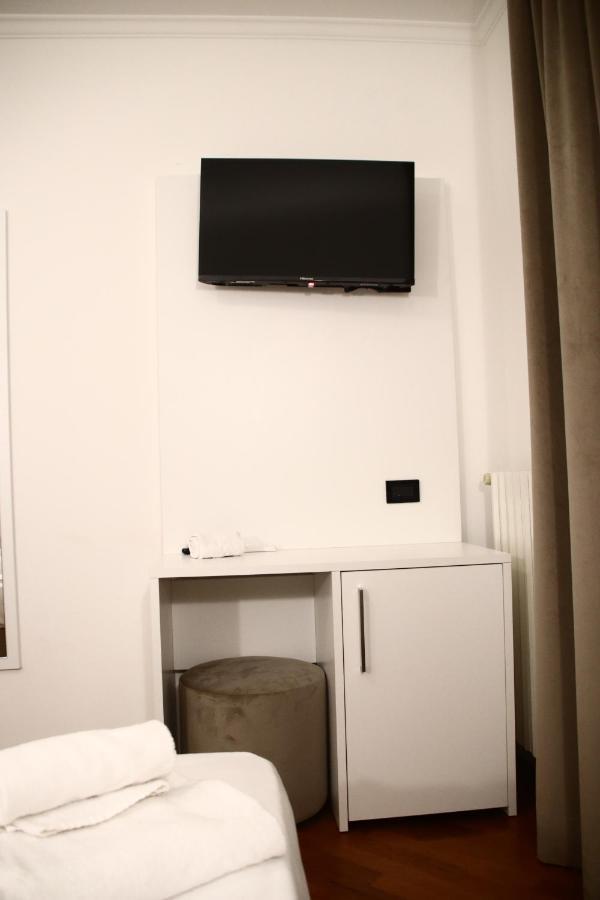 White House Apartman Lainate Kültér fotó