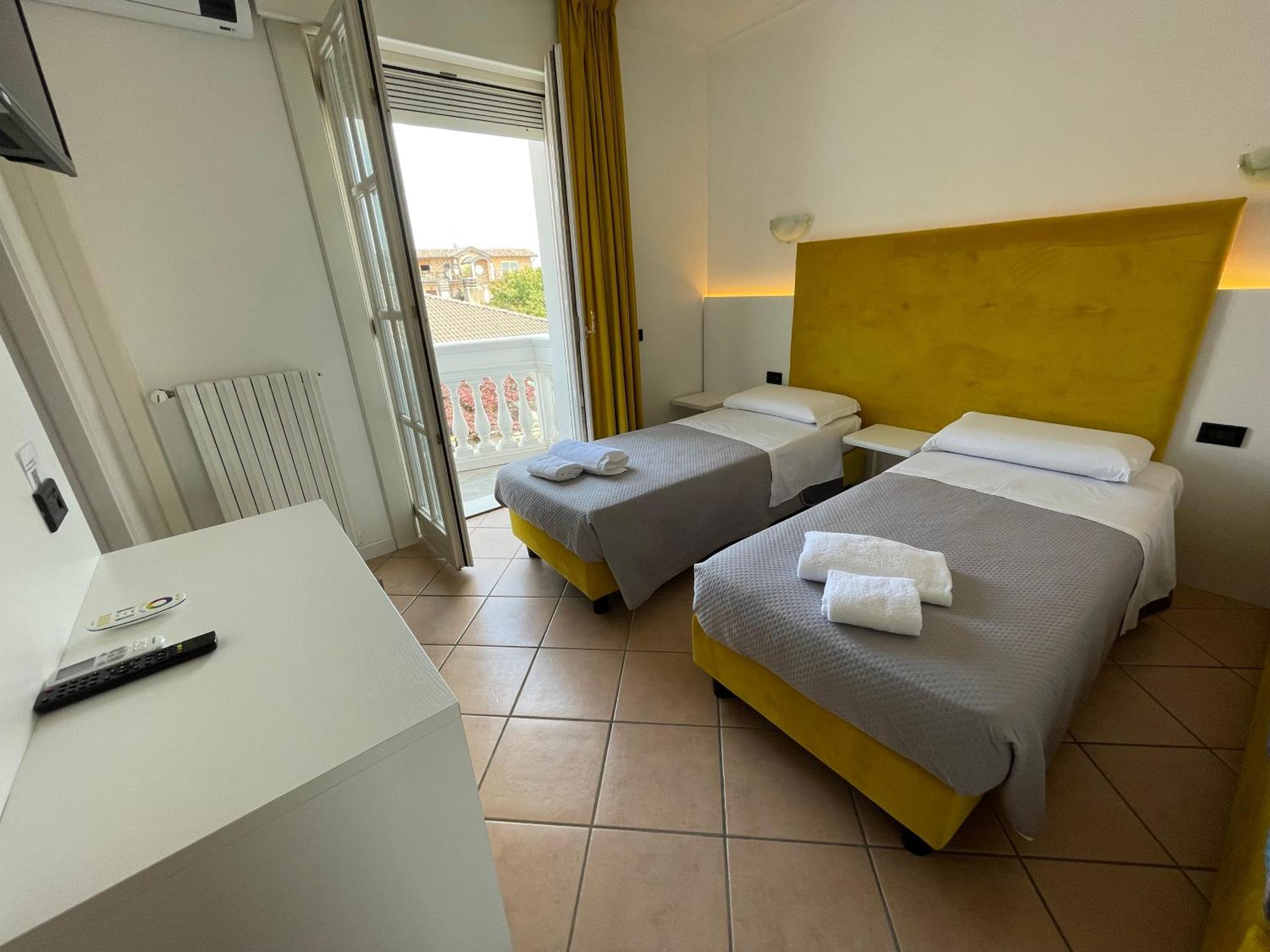 White House Apartman Lainate Kültér fotó