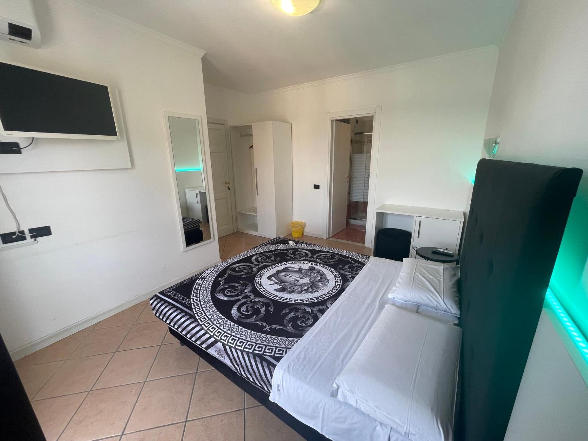 White House Apartman Lainate Kültér fotó