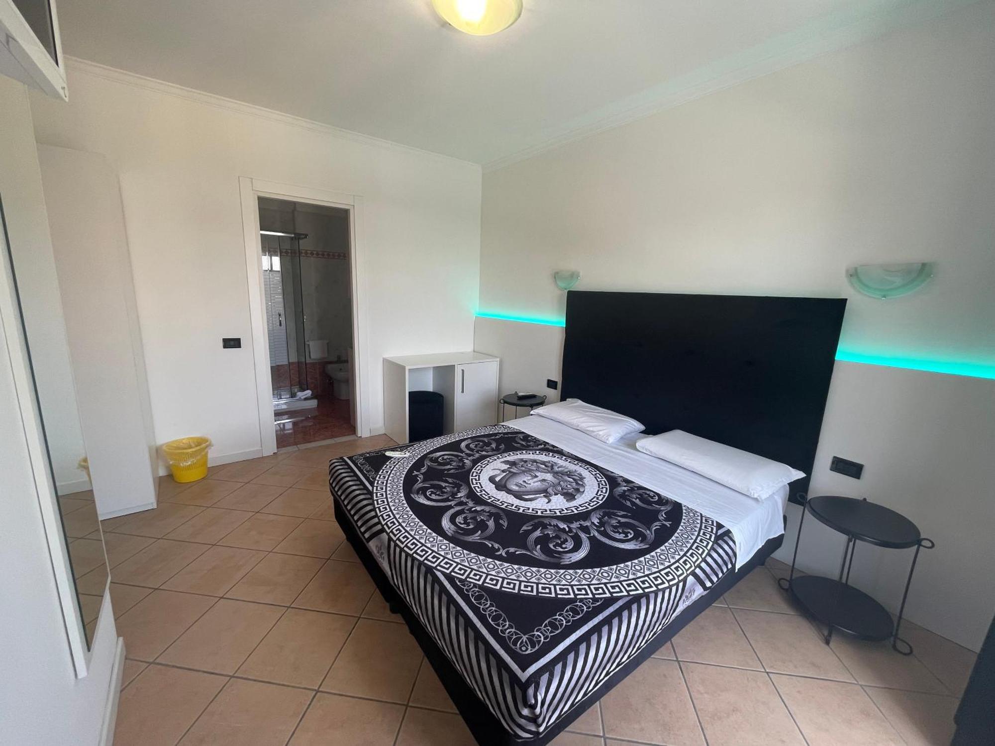 White House Apartman Lainate Kültér fotó